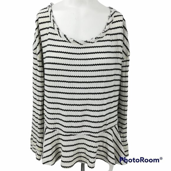 We The Free Tops - We The Free Striped Thermal Shirt Size M Stretch Raw Ruffle Neck Flowy Hem